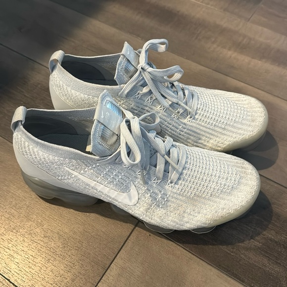 Nike Air VaporMax Platinum - Picture 1 of 4